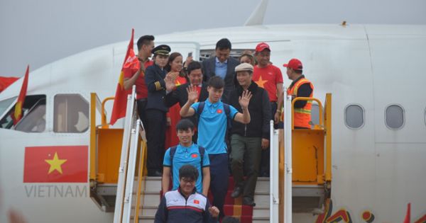 Cách PR “lố” của Vietjet trên chuyên cơ chở đội tuyển U23 về nước sẽ bị xử phạt như thế nào?