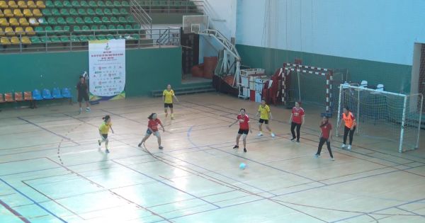 Bóng đá futsal nữ Quận 6, TP HCM: Trung tâm y tế thăng hoa, liên tục bắn phá