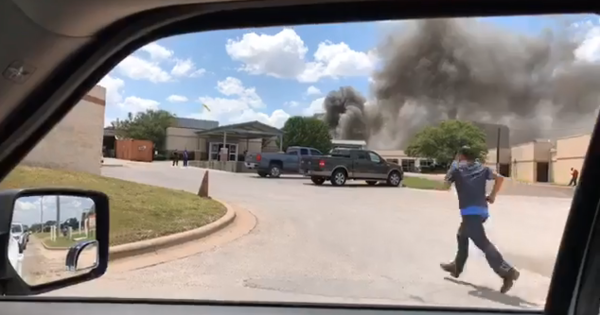 Nổ lớn ở bệnh viện bang Texas, nhiều người thương vong