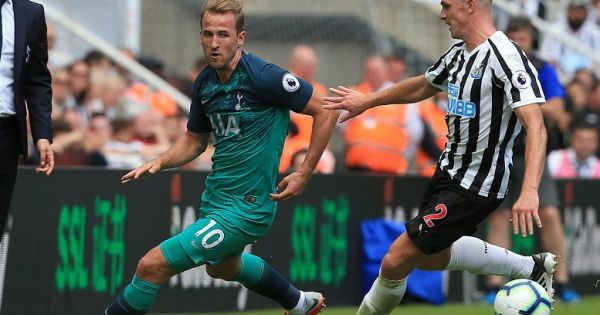 Tottenham thắng chật vật Newcastle trận khai màn Premier League