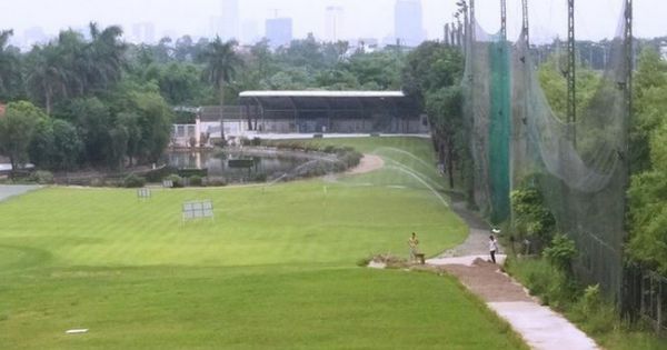 Hơn 9.000m2 đất quy hoạch cây xanh trở thành sân golf, bãi giữ xe