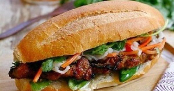 Vụ “bánh mì gây ngộ độc tập thể lớn nhất tại Đà Nẵng”: Phạt 98 triệu đồng