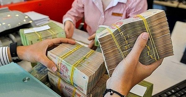 Trần lãi suất tiết kiệm giảm về 5%