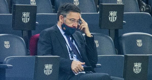 Chủ tịch Bartomeu của Barca từ chức