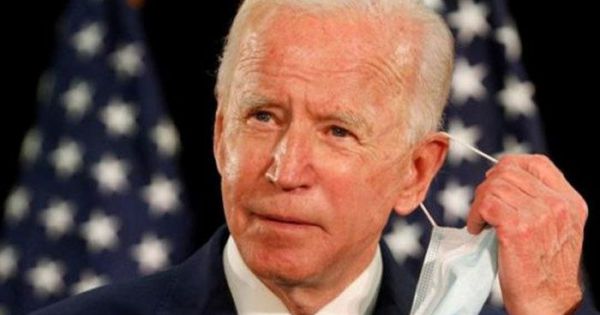 Ông Biden “lên truyền hình” tiêm vắc-xin ngừa Covid-19