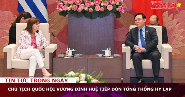 Chủ tịch Quốc hội Vương Đình Huệ tiếp đón Tổng thống Hy Lạp